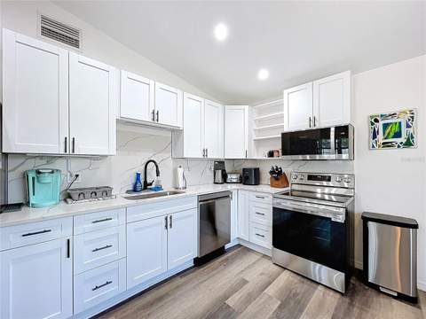 7110 S Mascotte Street, Tampa FL - photo 16 of 40