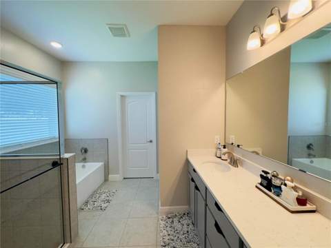11753 June Briar Loop, San Antonio FL - photo 18 of 35