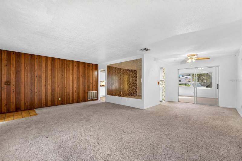 2 bedroom Single Family Residence at 8779 143rd Street, Tamarac By The Gulf 2nd Add, Seminole — photo 5