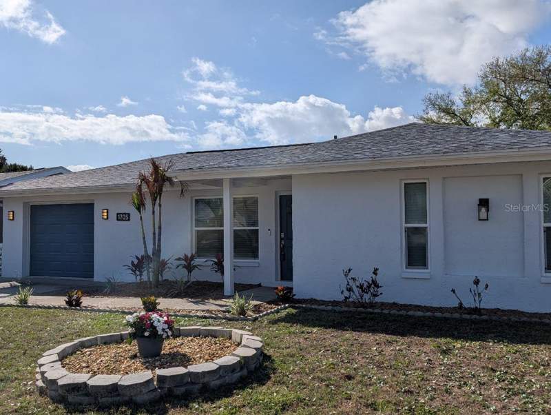 2 bedroom Single Family Residence at 1705 IRONWOOD COURT, HARBOR PALMS-UNIT SIX, OLDSMAR — photo 4