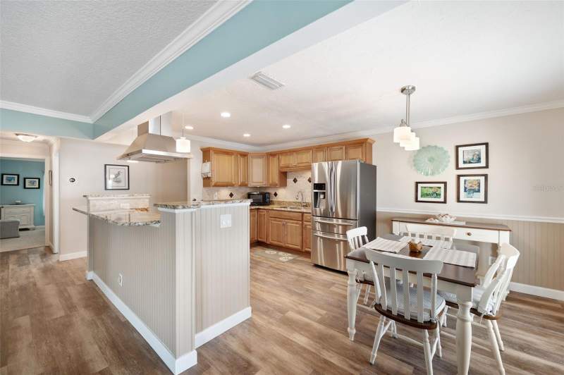 2 bedroom Condominium at 5257 Beach Drive #D, Waterside At Coquina Key South, St Petersburg — photo 3