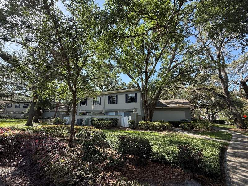 2 bedroom Condominium at 6206 Dewdrop Way, Raintree Manor Homes Condominium, Temple Terrace — photo 2