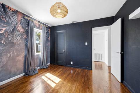 5931 Mangrove Street, St Petersburg FL - photo 17 of 39