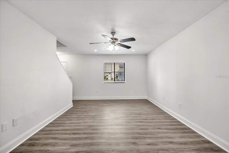 3 bedroom Condominium at 217 Debora Court, Altamonte Heights, Altamonte Springs — photo 3