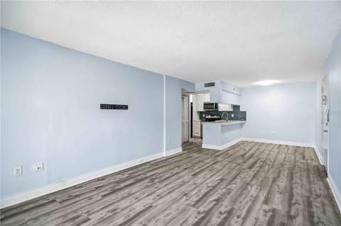 3215 Beneva Road #202, Sarasota FL - photo 6 of 6
