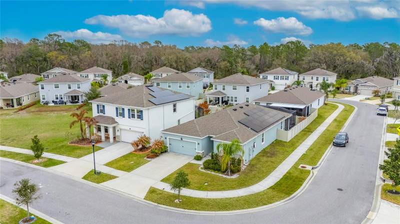 4 bedroom Single Family Residence at 33146 SAND CREEK DRIVE, UNION PARK PH 6A 6B 6C, WESLEY CHAPEL — photo 3