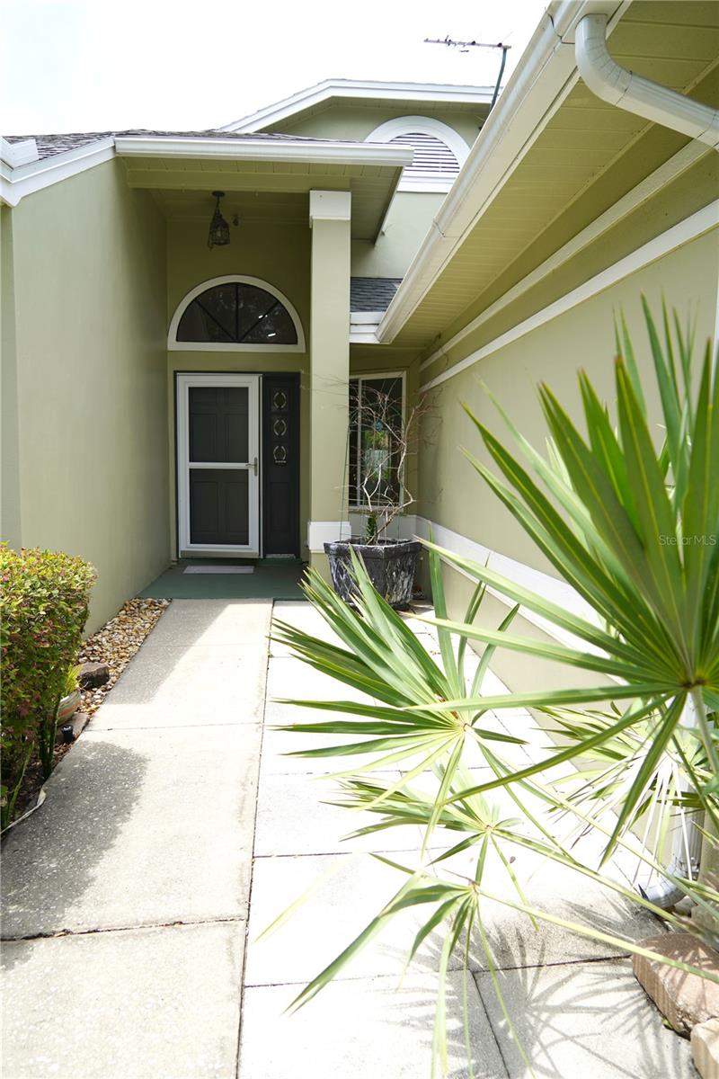 3 bedroom Single Family Residence at 4304 Barret Avenue, Walden Lake Unit 30 Ph 1 SE, Plant City — photo 2