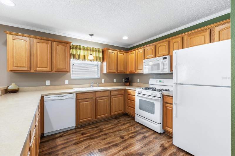 2 bedroom Villa at 979 Smyrna Street, Villages Of Sumter Carlton Villas, The Villages — photo 4