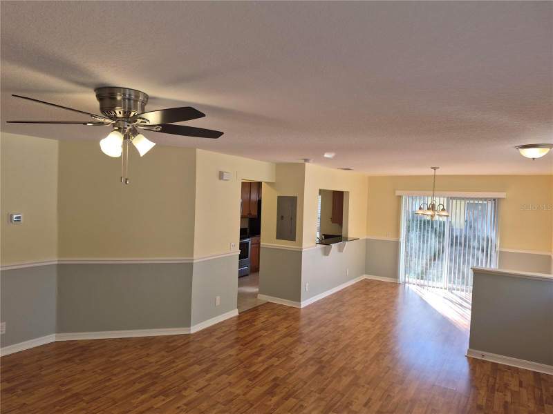 3 bedroom Townhouse at 3845 Island Way, Coquina Key Twnhms, St Petersburg — photo 4