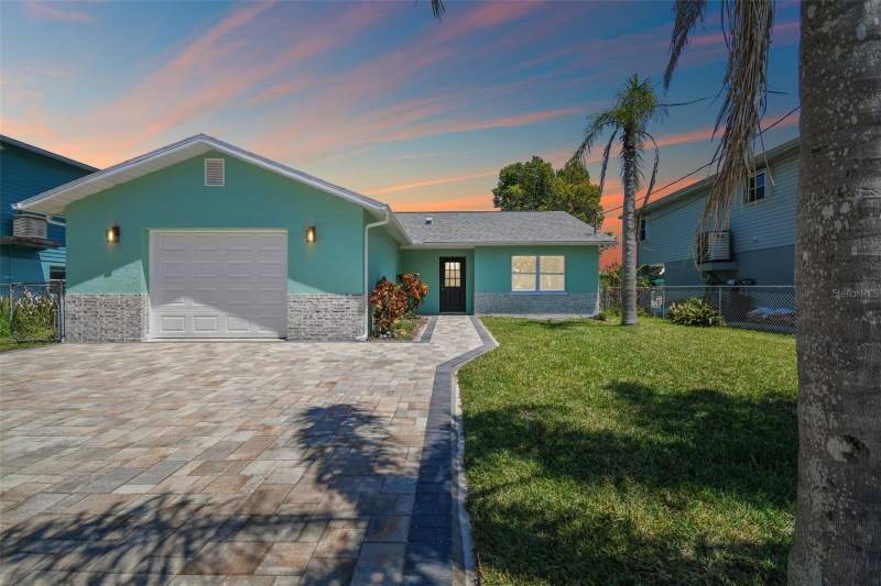 4482 KINGSTON DRIVE home for sale in Gulf Coast Ret