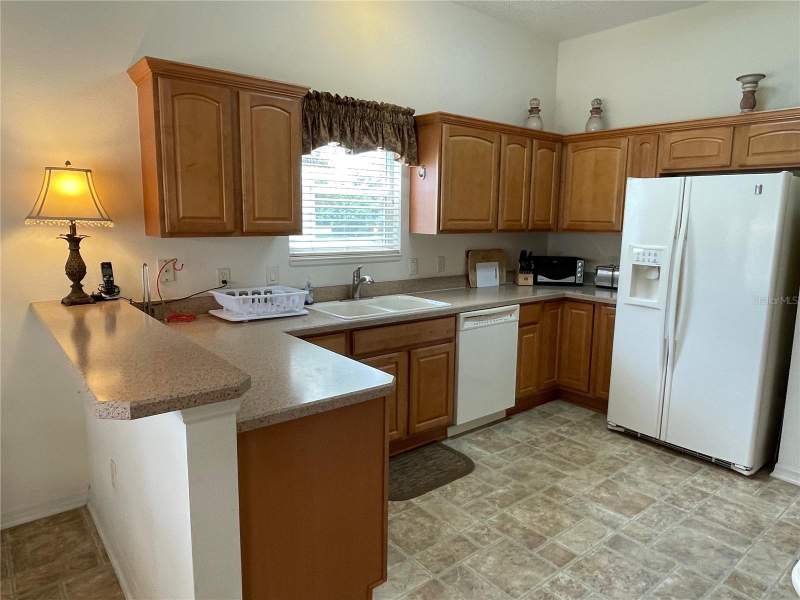 2 bedroom Single Family Residence at 641 Stratford Lane, The Villages Of Sumter, The Villages — photo 3