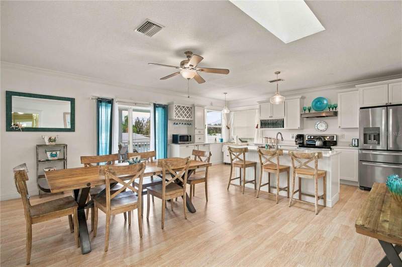 5 bedroom Single Family Residence at 3711 118th Street, Sagamore Estates, Bradenton — photo 3