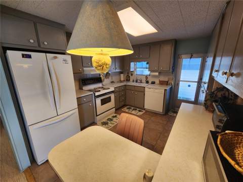 5317 Chateau Lane, Bradenton FL - photo 6 of 6