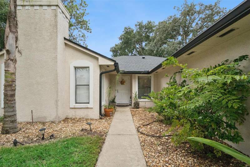 4 bedroom Single Family Residence at 313 Alba Lane, Lakewood At The Crossings Unit 5, Lake Mary — photo 2