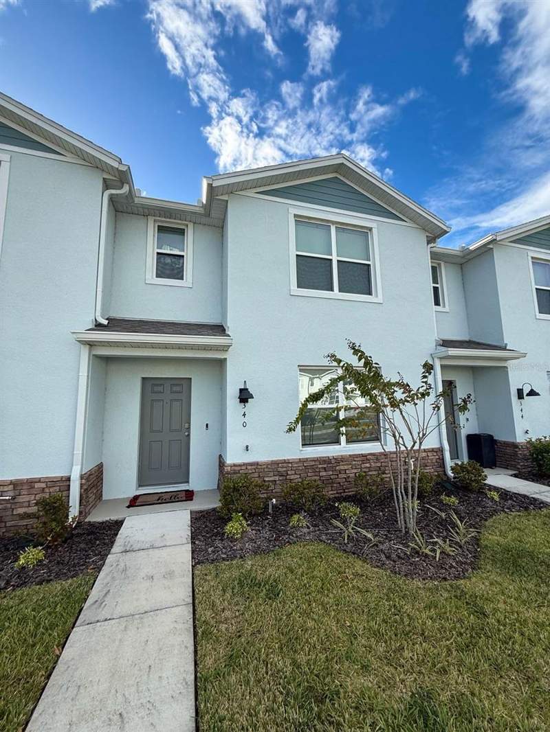 3 bedroom Townhouse at 340 Preston Cove Drive, Preston Cove Ph 1 & 2, St Cloud — photo 2