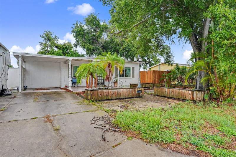 2 bedroom Single Family Residence at 824 67th Street, Brookwood 1st Add, St Petersburg — photo 3
