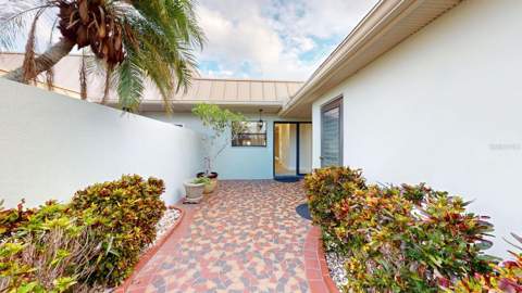 636 Boca Ciega Point Boulevard, St Petersburg FL - photo 6 of 96