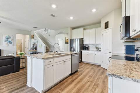 10741 Charlotte Drive, Parrish FL - photo 15 of 83