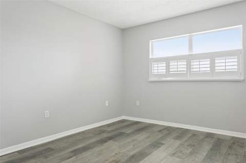 5501 80th Street #402, St Petersburg FL - photo 24 of 27
