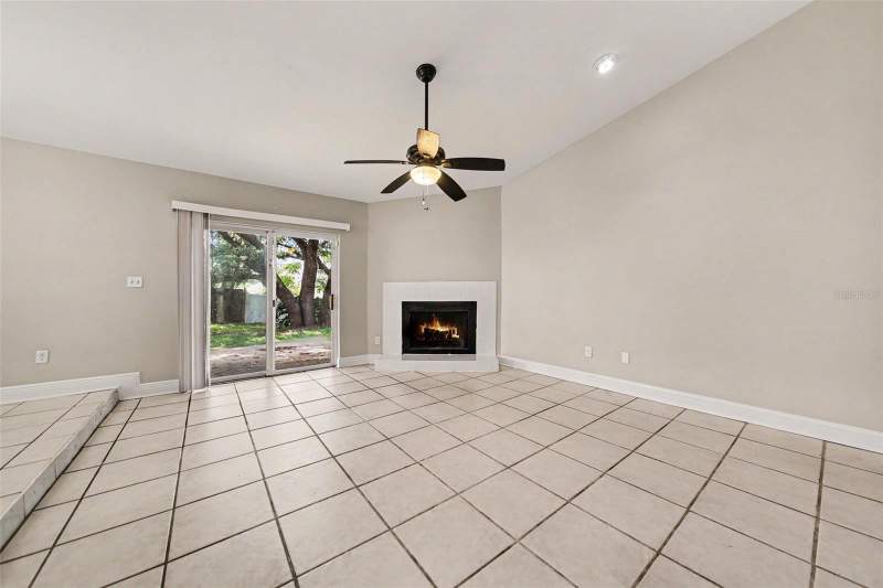3 bedroom Single Family Residence at 612 Heather Brite Circle, Wekiva Sec 03, Apopka — photo 5