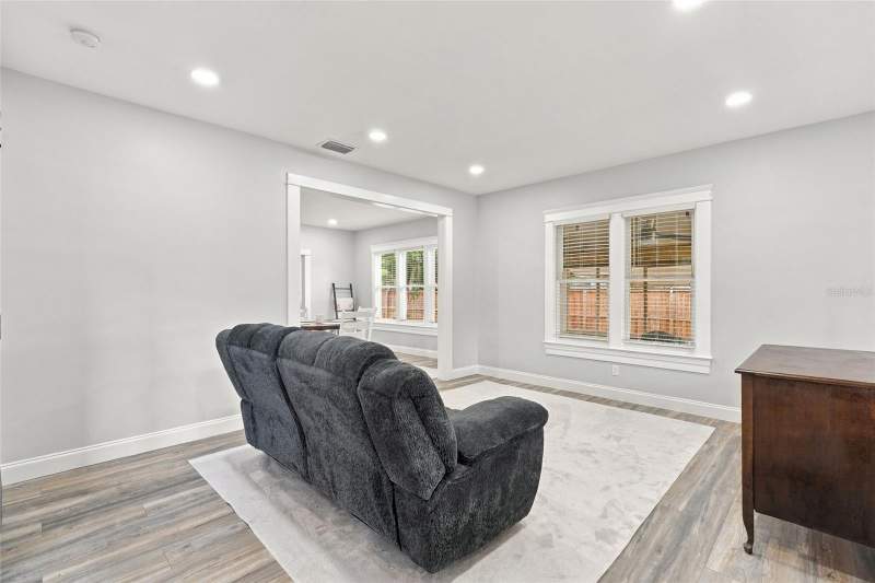 3 bedroom Single Family Residence at 318 N Monroe Avenue, Gibson & Smiths Add, Arcadia — photo 4