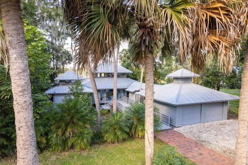 3 bedroom Single Family Residence at 25608 Devonia Street, Not In Subdivision, Melrose — photo 3