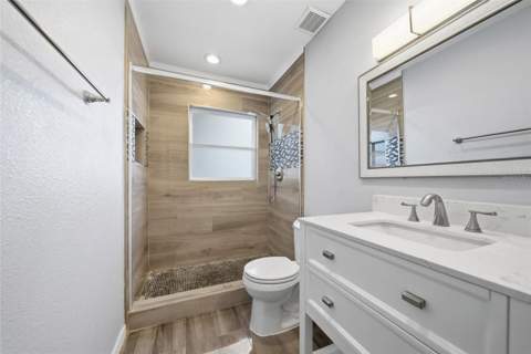 10717 Donbrese Avenue, Tampa FL - photo 13 of 39