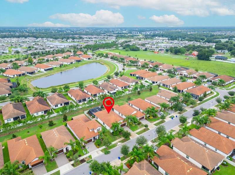 2 bedroom Single Family Residence at 16817 Whisper Elm Street, Forest Brooke Active Adult Ph, Wimauma — photo 3
