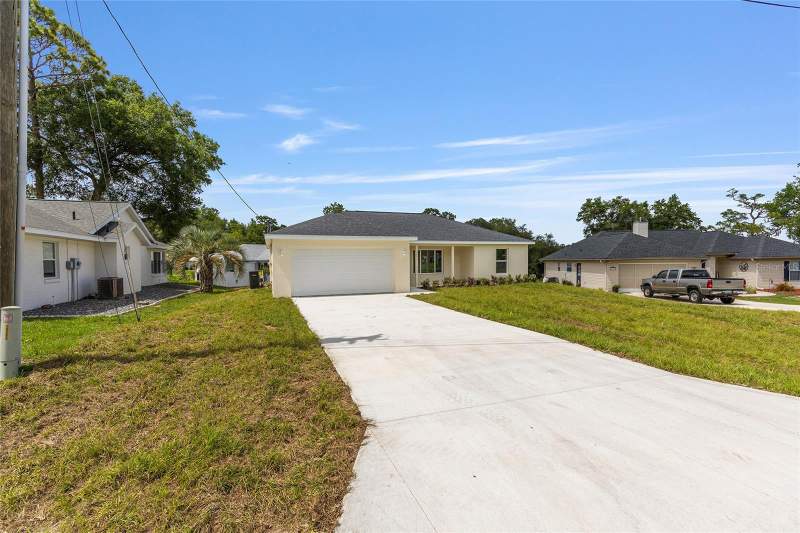 3 bedroom Single Family Residence at 13031 NE 7th Loop, Trails East, Silver Springs — photo 2