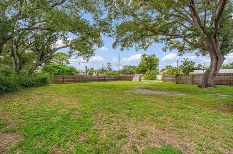 3160 Aspinwall Street, Sarasota FL - photo 10 of 21