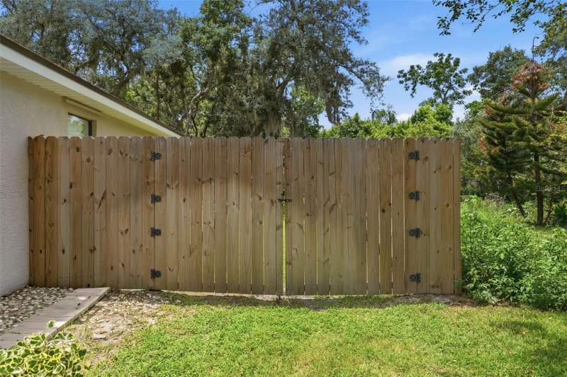 3 bedroom Single Family Residence at 10102 Silver Bluff Drive, Silver Lake Forest, Leesburg — photo 4