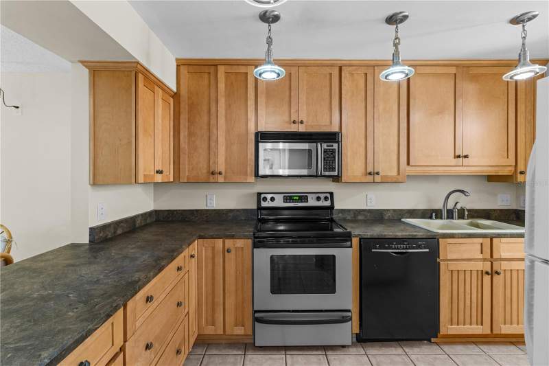 2 bedroom Condominium at 2851 SW 32nd Avenue #B6, Paddock Oaks I, Ocala — photo 3