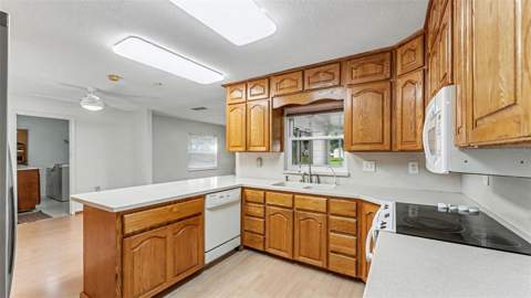 6739 Farris Drive, Lakeland FL - photo 6 of 6