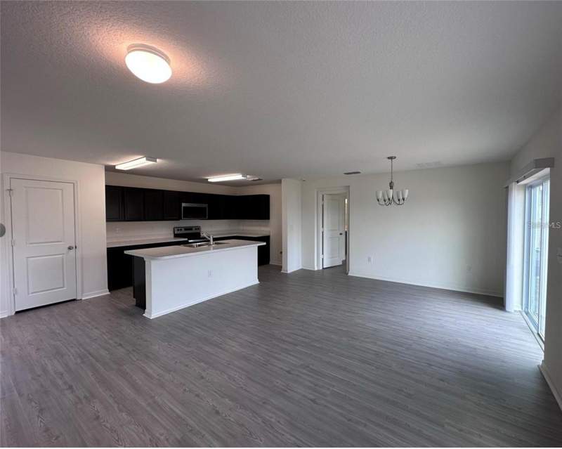 3 bedroom Single Family Residence at 9081 OSCRAFT DRIVE, BELLAVIVA PH 1, DAVENPORT — photo 2