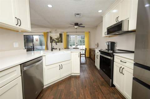 1152 Twin Rivers Boulevard, Oviedo FL - photo 16 of 63