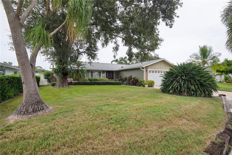 3 bedroom Single Family Residence at 13511 Rustic Pines Boulevard, Rustic Pines, Seminole — photo 2