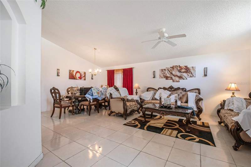 4 bedroom Single Family Residence at 1105 Seasons Boulevard, Seasons, Kissimmee — photo 4