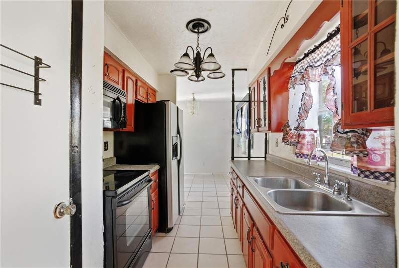 4 bedroom Single Family Residence at 800 ORANGE GROVE DRIVE, ORANGE ESTATES, ALTAMONTE SPRINGS — photo 4