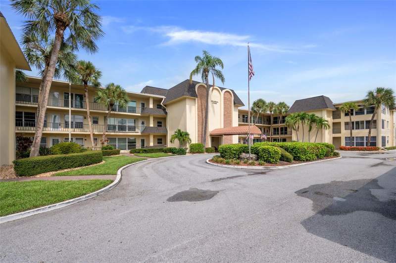 2 bedroom Condominium at 4780 Cove Circle Street #103, Colonial Court, The Condo, St Petersburg — photo 3