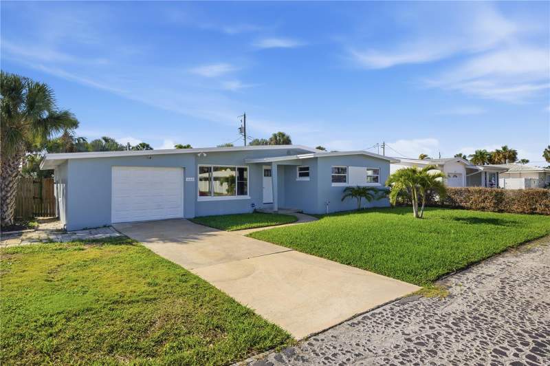 3 bedroom Single Family Residence at 440 89th Avenue, St Petersburg Beach North Unit 8, St Pete Beach — photo 2