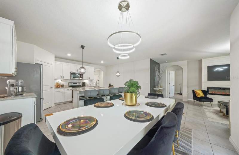 4 bedroom Single Family Residence at 160 Hickory Course Loop, Lake Diamond North, Ocala — photo 5
