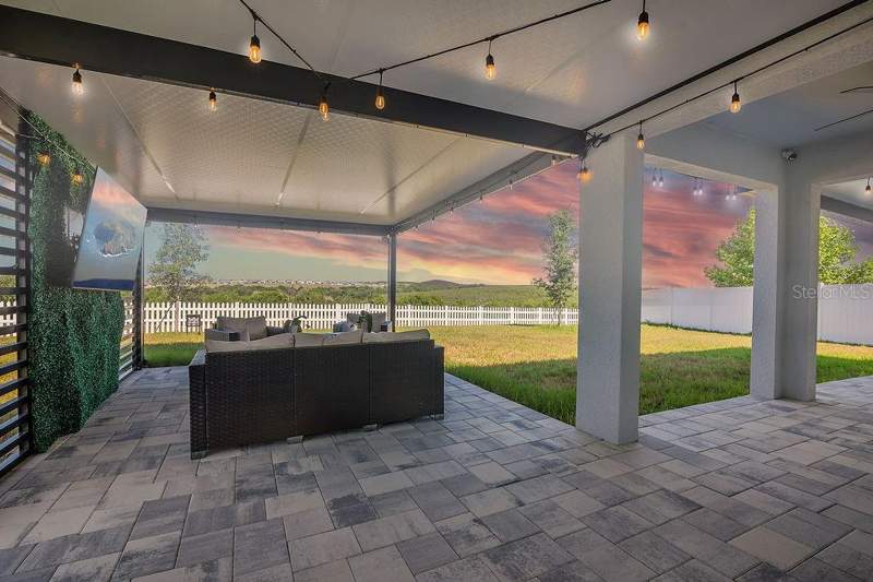 5 bedroom Single Family Residence at 1033 Calico Pointe Circle, Parkside At Estates, Groveland — photo 3