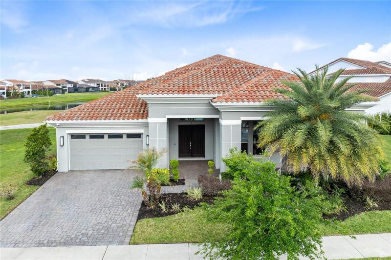 5 bedroom Single Family Residence at 13370 Alderley Drive, Eagle Creek, Orlando — photo 2