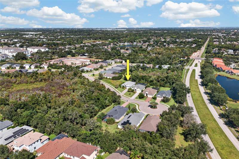 3 bedroom Single Family Residence at 3803 Woodcliff Lake Terrace, Woodland Trace, Sarasota — photo 2