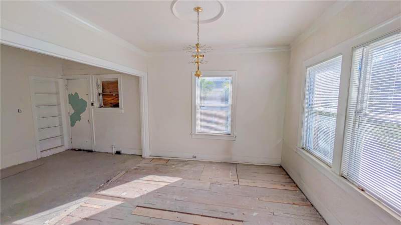 4 bedroom Single Family Residence at 852 4th Avenue, Langs Bungalow Court, St Petersburg — photo 4