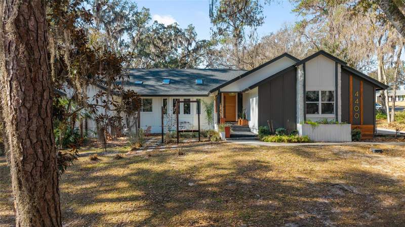 5 bedroom Single Family Residence at 4400 SW 20th Avenue, Oak Crk Caverns, Ocala — photo 3