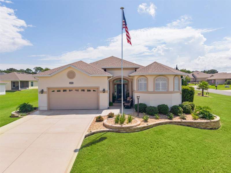 3 bedroom Single Family Residence at 17105 SE 111th Terrace Road, Stonecrest, Summerfield — photo 3