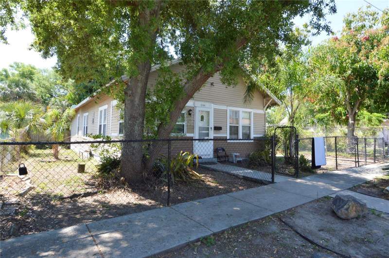 3 bedroom Single Family Residence at 1244 20th Avenue, Oak Grove Sub, St Petersburg — photo 2