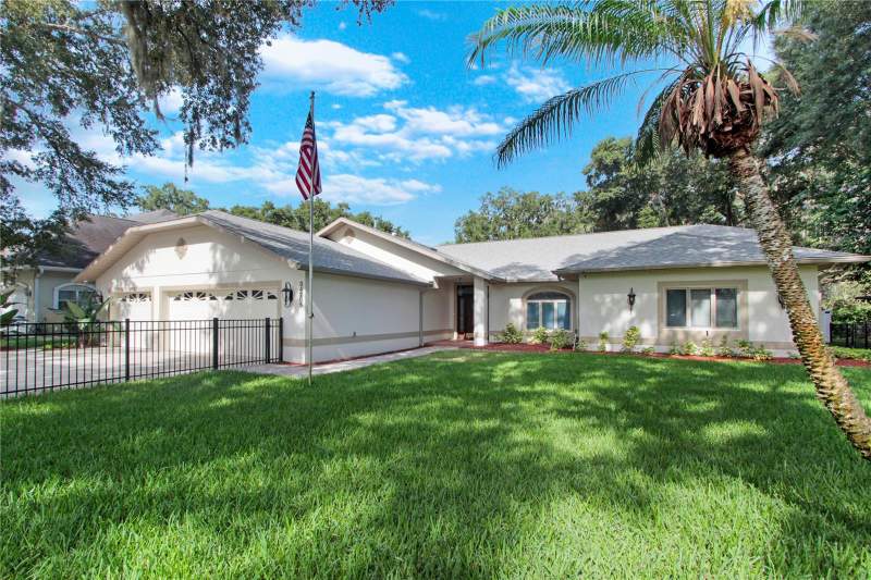 34205 PARK LANE home for sale in Silver Lake Estates