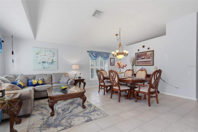 3 bedroom Single Family Residence at 12402 Tree Pointe Court, South Pointe Ph 5, Riverview — photo 5